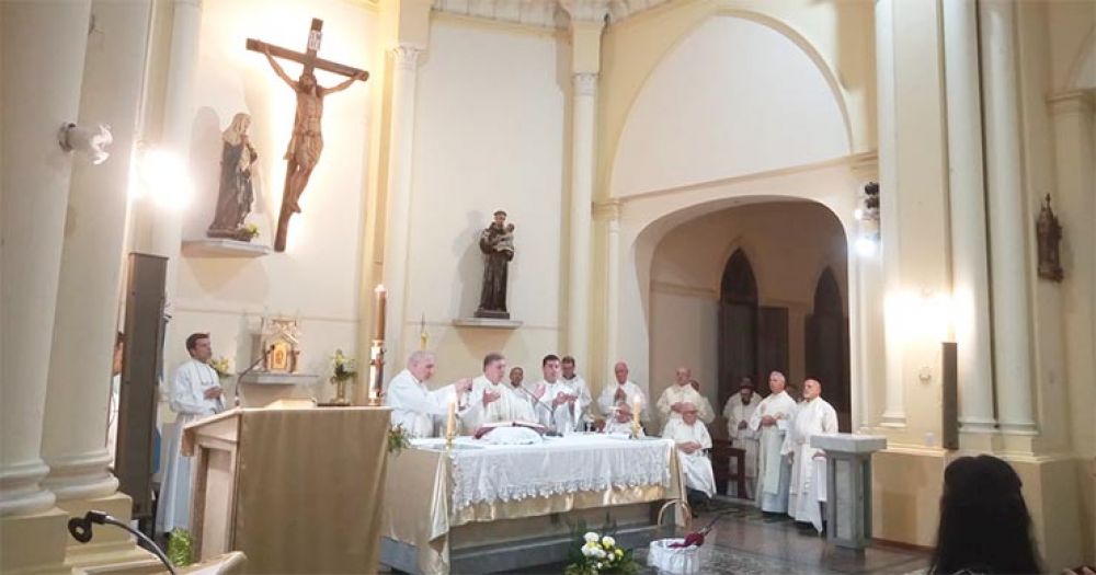 Paran� celebr� los 25 a�os de la residencia sacerdotal Jes�s Buen Pastor