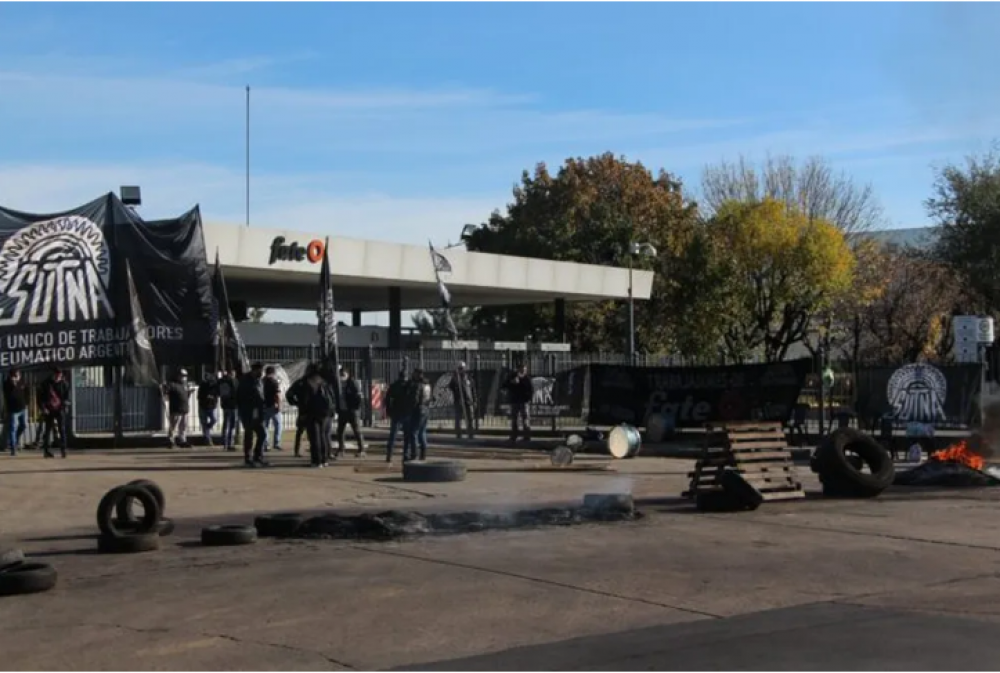 La pata sindical del kicillofismo lleva al Congreso el cierre de FATE: propone la Protecci�n Nacional de la Industria del Neum�tico y la ocupaci�n para la reactivaci�n de la planta