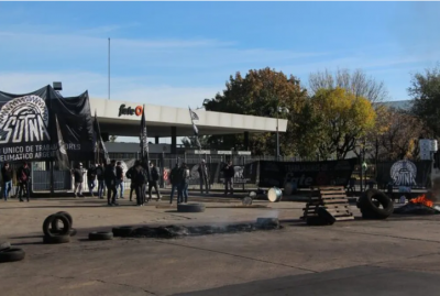 La pata sindical del kicillofismo lleva al Congreso el cierre de FATE: propone la Protecci�n Nacional de la Industria del Neum�tico y la ocupaci�n para la reactivaci�n de la planta
