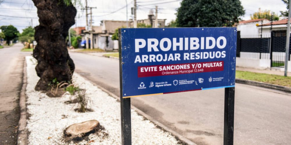 La Municipalidad erradic� un espacio de arrojo cr�nico de residuos en una calle de Marqu�s de Sobremonte