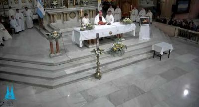 En Luj�n, Mons. Colombo evoc� a Francisco: 