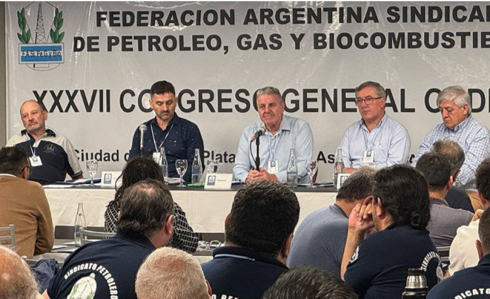 Lavia sostiene la unidad petrolera y encabeza el reclamo por una recomposici�n salarial justa en refiner�as