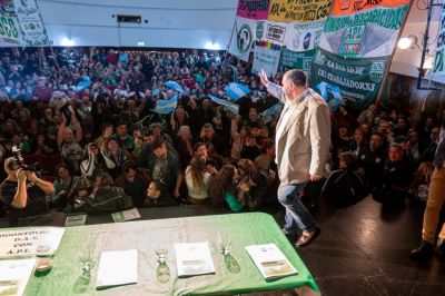 Norberto Di Pr�spero le meti� presi�n a Menem y Villarruel por paritarias libres