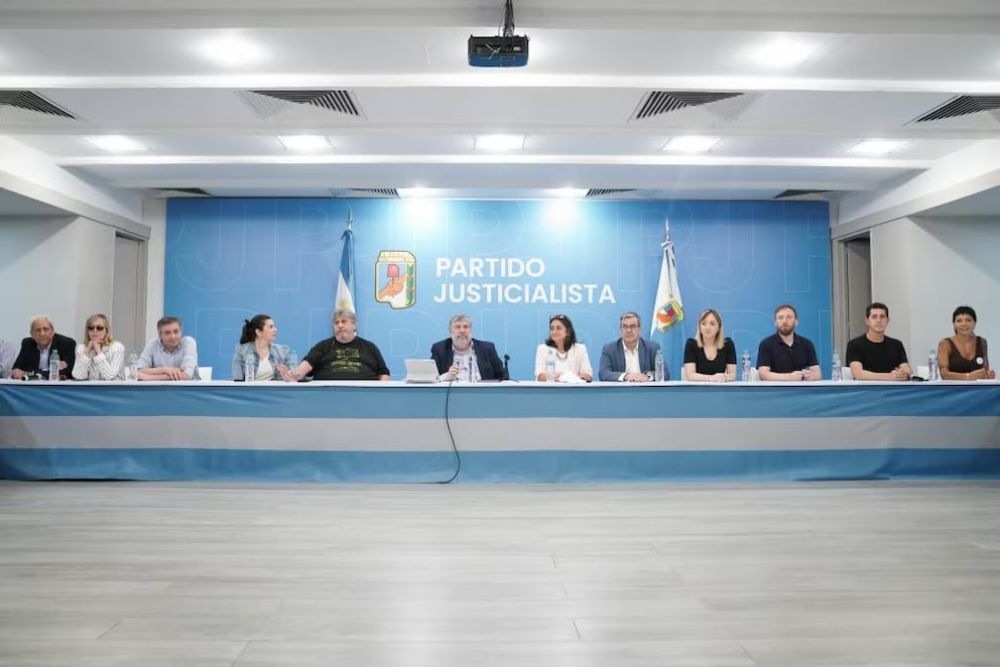 En medio de la interna con Kicillof, el PJ se re�ne y pone en agenda la libertad de Cristina Kirchner