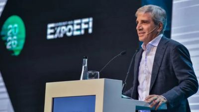 El C�rculo Rojo pide por la micro y Toto Caputo sostiene que la econom�a est� por arrancar