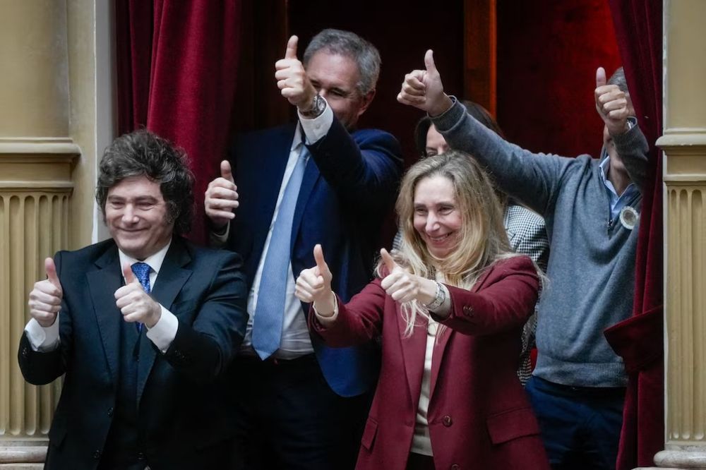 Tras el informe de gesti�n, el Gobierno busca cerrar el caso Adorni y recuperar la comunicaci�n