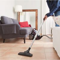El Gobierno volvi� a fijar los nuevos aumentos para trabajadoras de casas particulares por debajo de la inflaci�n