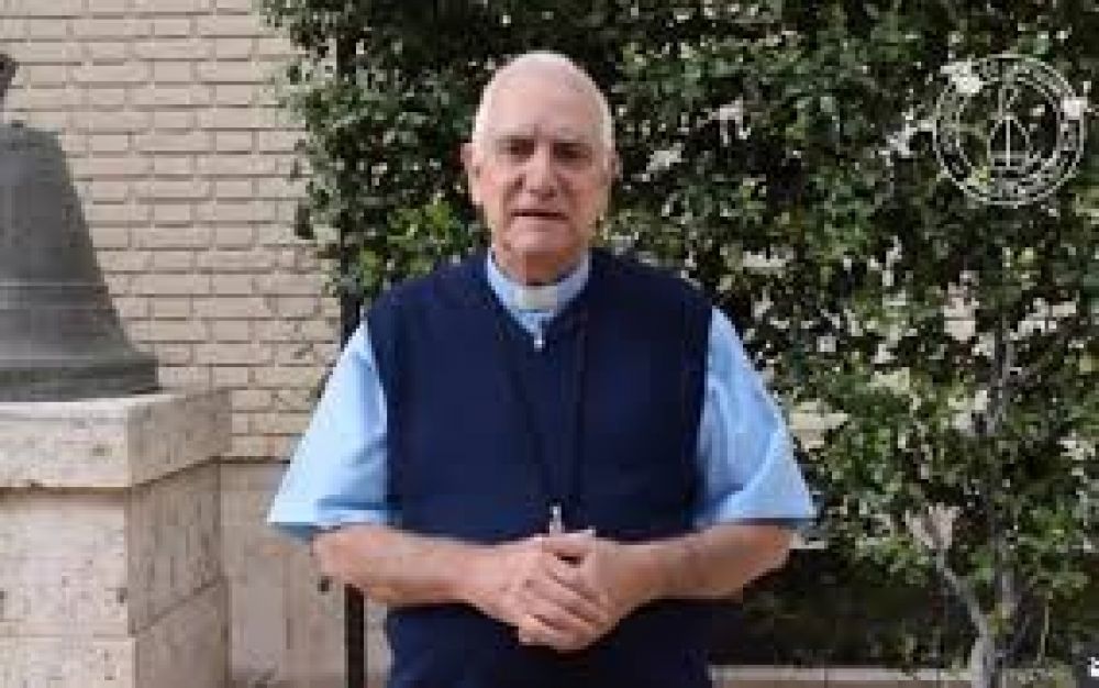 Mons. Lozano: 'Jes�s nos conduce al coraz�n del Padre'
