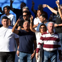 Mientras la CGT no tiene fecha de paro, el nuevo frente combativo le mete presi�n con gremios del transporte