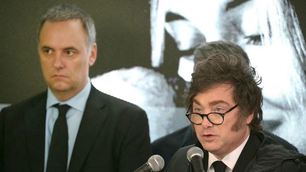 Milei insiste con blindar a Adorni y lo dej� a cargo de la gesti�n, pero crece el malestar en el Gabinete