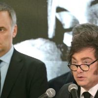 Milei insiste con blindar a Adorni y lo dej� a cargo de la gesti�n, pero crece el malestar en el Gabinete