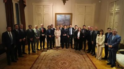 El Gobierno le recorta fondos a las provincias y acude a los ATN como principal instrumento