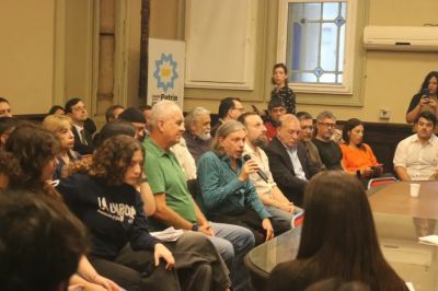 Docentes y NODOCENTES de universidades volvieron a exigir que el gobierno cumpla con la ley de financiamiento decara a la cuarta marcha del 12 de mayo