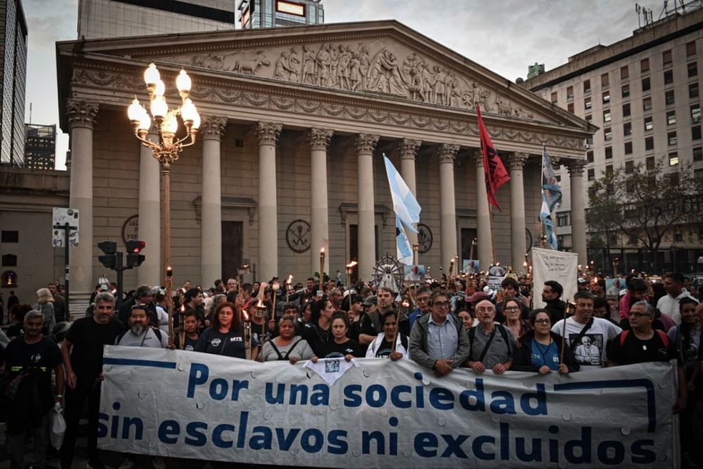 Los organizaciones sociales vuelven a las calles para reclamarle a Milei el pago del salario social