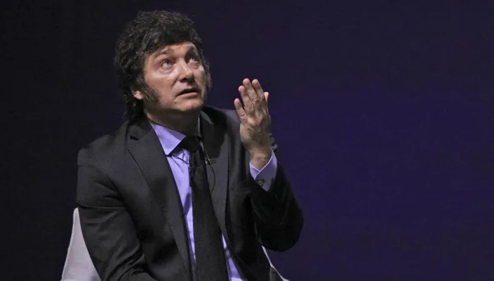 Operativo convencer: Javier Milei y Toto Caputo prometen un s�per-RIGI y festejan la mejora de la actividad