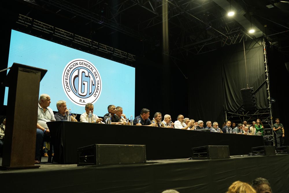 La CGT denunci� �persecuci�n y amenazas� tras otro ataque con una molotov a un sindicato en Rosario