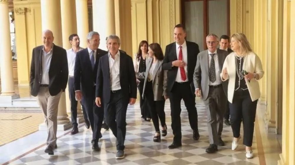 Con el blindaje de Javier Milei, Manuel Adorni se consolida como el hombre m�s fuerte del Gobierno