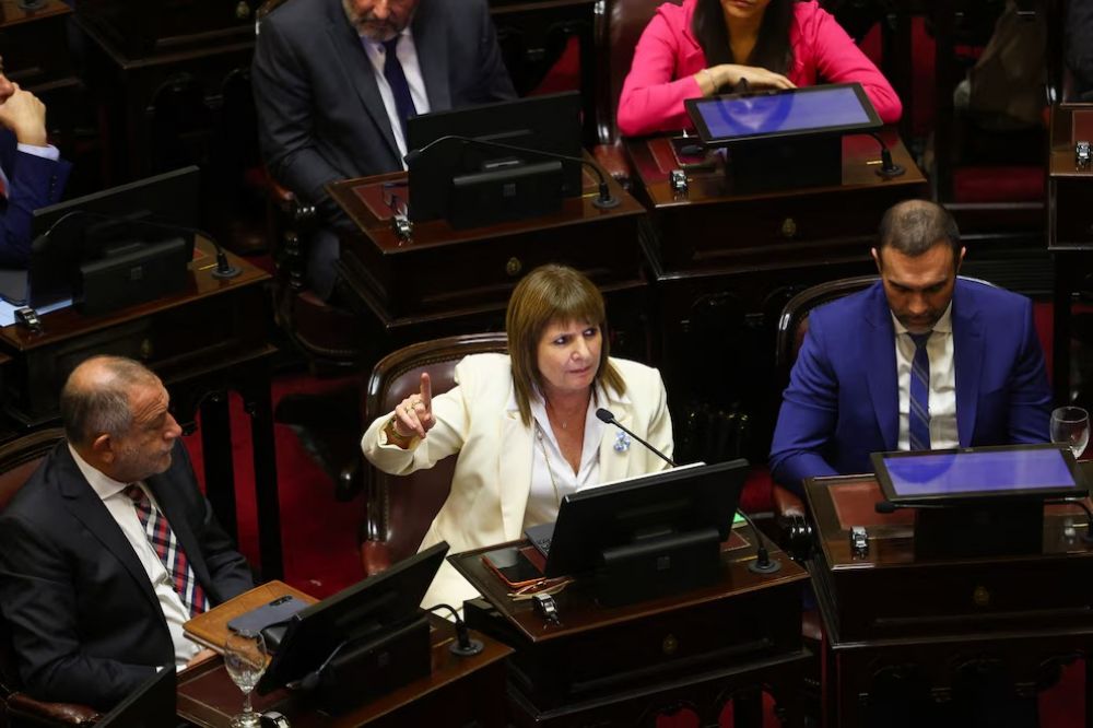 Tras la escalada interna, Bullrich busca descomprimir la tensi�n con Javier y Karina Milei por el caso Adorni