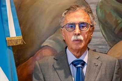 Renuncias, recambios y vacancias: �qui�n se ocupa de las vacunas en la gesti�n de Lugones?
