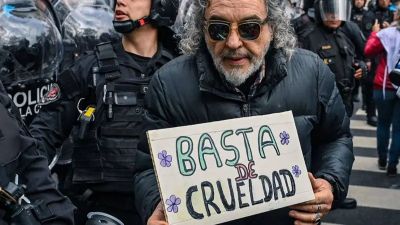 Ajustar sobre lo ajustado: Milei, Caputo y Adorni eliminan casi $3 billones en el Presupuesto para que les cierren las cuentas