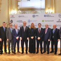 El c�rculo rojo insiste con el apoyo a Milei, pero le pide que mire se�ales de alerta en la microeconom�a