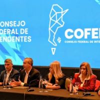Ante la crisis econ�mica, la Liga de Intendentes activa un plan de gesti�n en red y esquiva el debate electoral