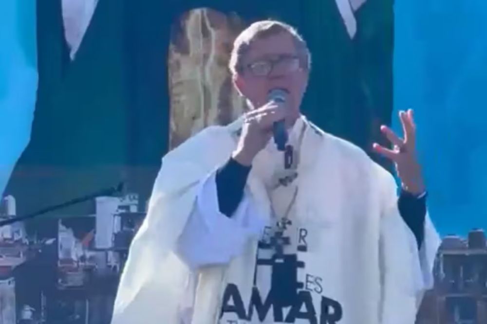 Rechazo de la Iglesia al operativo policial en villas porte�as: �Tormenta negra se llama cuando el Estado se retira�