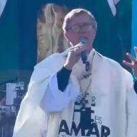 Rechazo de la Iglesia al operativo policial en villas porte�as: �Tormenta negra se llama cuando el Estado se retira�