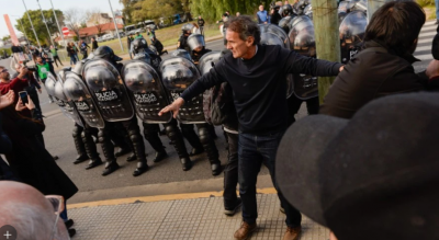 Katopodis qued� en el medio de una pelea entre trabajadores de Pymes y la Polic�a de la Ciudad