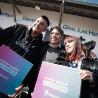 Axel Kicillof se lanza en busca del voto joven para disputarle un electorado clave a los libertarios