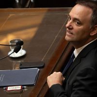 Cascada de problemas: la Justicia cerca a Manuel Adorni y eval�a llamarlo a indagatoria antes del invierno