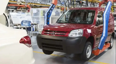 Citro�n deja de fabricar autos en la Argentina y profundiza la crisis de la industria automotriz: 400 puestos de trabajo en vilo