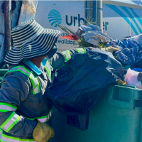 Popay�n corre contra la basura acumulada en las calles