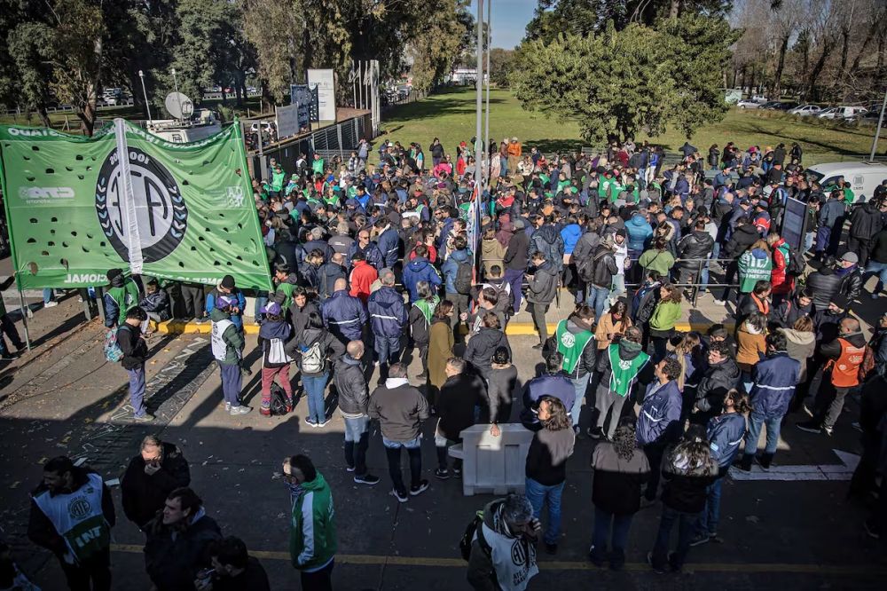 La Justicia fren� los despidos en el Instituto Nacional de Tecnolog�a Industrial