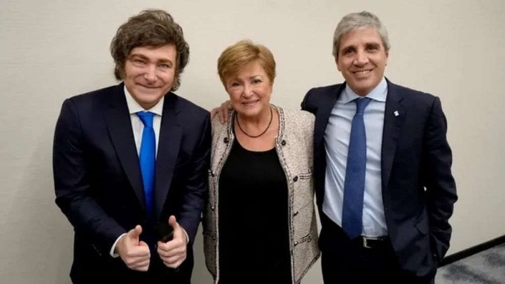 El FMI presiona al gobierno con una reforma tributaria que haga pagar ganancias a m�s trabajadores y modifique el monotributo