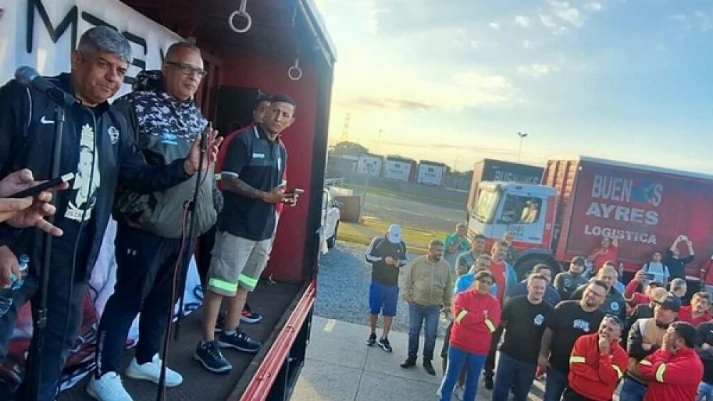 Pablo Moyano advierte con desebastecimiento en Coca Cola y Quilmes tras fracaso en negociaciones por presentismo y adicionales