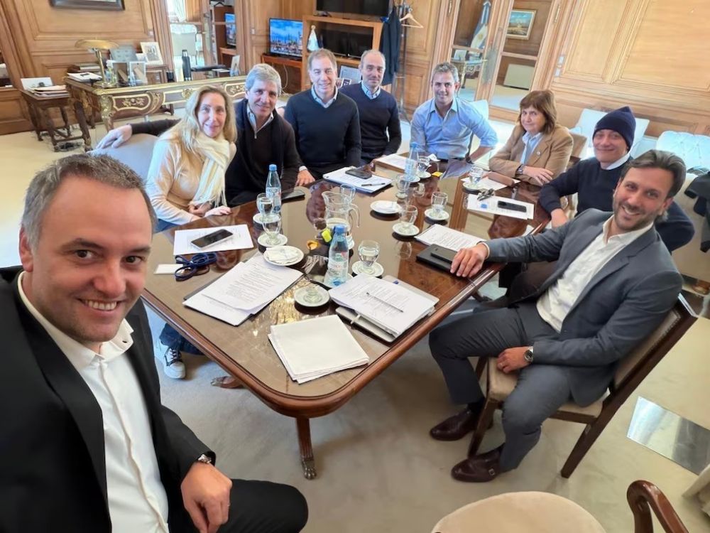 Milei en su laberinto: las ambiciones de la plana mayor del Gobierno y el juego que profundiza Bullrich