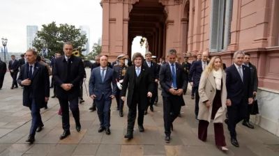 El Gobierno espera que el Mundial 2026 y el papa Le�n XIV ayuden a descomprimir un semestre cargado de internas