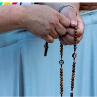 El Vaticano anuncia un rosario mundial por la paz con el Papa Le�n XIV
