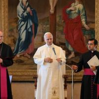 El Papa: la era hipermedi�tica genera pobreza espiritual, no diluir el Evangelio