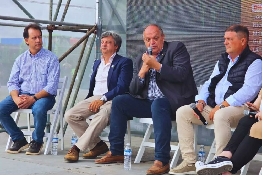 Ya son 650 los retiros voluntarios confirmados en el INTA pero el Gobierno prorrog� los plazos para deshacerse de unos mil profesionales, t�cnicos y especialistas
