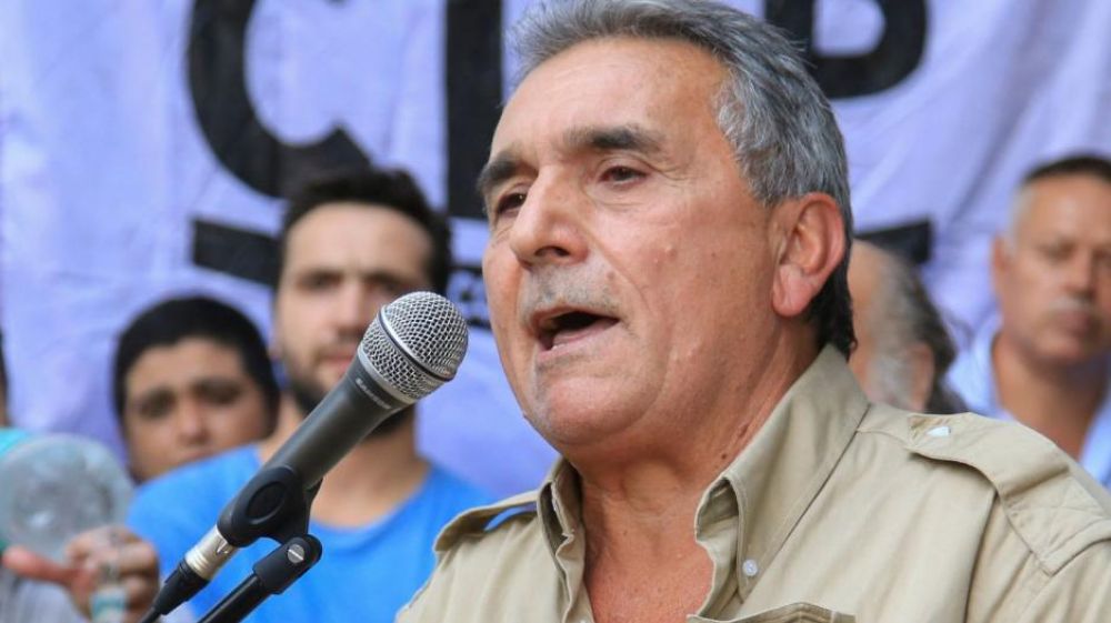 Schmid denunci� una �ofensiva sostenida� contra los sindicatos y repudi� la intervenci�n de la UOM