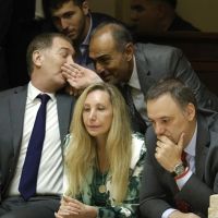 Giro en la estrategia de Karina, ahora analiza bajar candidatos y acordar con los gobernadores en el 2027