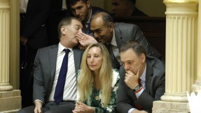 Giro en la estrategia de Karina, ahora analiza bajar candidatos y acordar con los gobernadores en el 2027