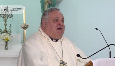 Mons. Colombo llam� a ser constructores de unidad desde la fe trinitaria