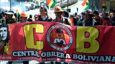 La Central Obrera Boliviana redobla la presi�n: se cumple un mes de bloqueos en medio de la crisis salarial