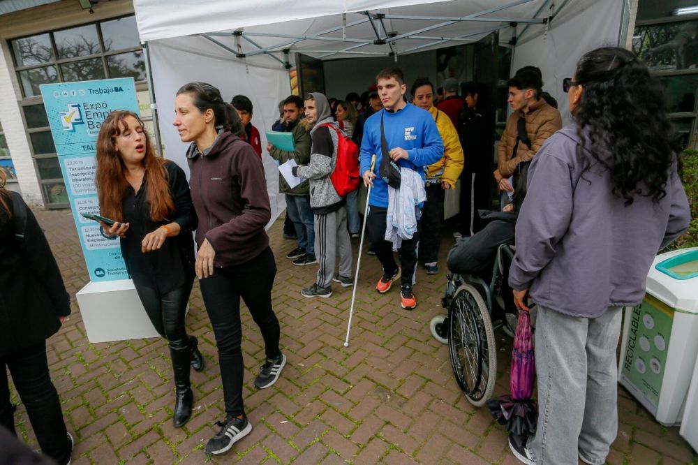 M�s de 425 personas participaron de una nueva Expo Empleo Barrial para personas con discapacidad