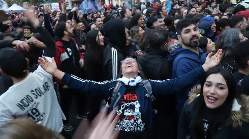 Un adi�s multitudinario: estiman que un mill�n de personas despidieron al Indio Solari en una jornada hist�rica