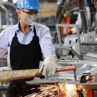 La industria dejar� medio mill�n de trabajadores sin empleo y cerrar� hasta 40.000 empresas en 2026
