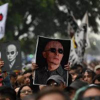 El milagro que no fue: ni la muerte del Indio pudo suspender del todo la interna peronista
